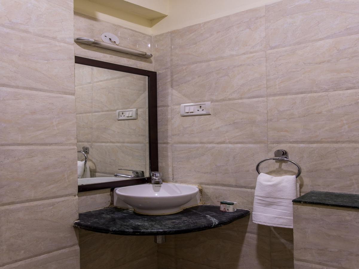 Oyo 11945 Hotel Glory Palace Indore Dış mekan fotoğraf